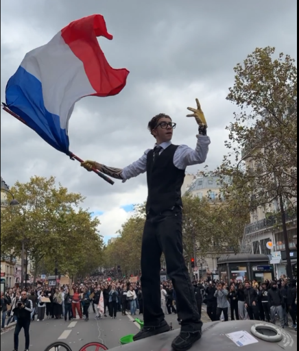 French multiverse logo